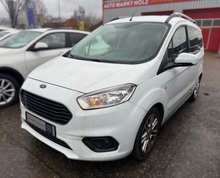 Ford Ford Tourneo Courier 1.0 EcoBoost Titanium Navi AH Gebrauchtwagen