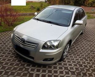 Toyota Toyota Avensis Sol 2,0-l-VVT-i Sol Gebrauchtwagen