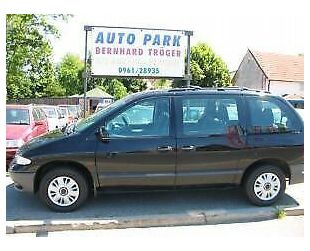 Chrysler Chrysler Voyager 2.4 SE gepflegt!!! Klima,AHK,Tem Gebrauchtwagen