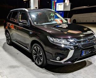 Mitsubishi Mitsubishi Plug-in Hybrid Outlander 2.0 Gebrauchtwagen