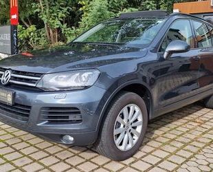 VW Volkswagen Touareg V6 3.0TDI Navi/AHK/Pano/Xenon/L Gebrauchtwagen