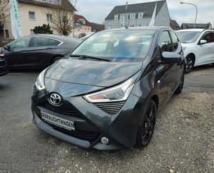 Toyota Toyota Aygo AYGO x-play Team D DAB/KAMERA/LED/AUTO Gebrauchtwagen