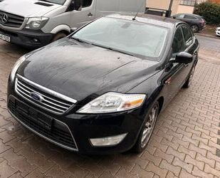 Ford Ford Mondeo Lim. Ghia*Automatik*Limo Gebrauchtwagen