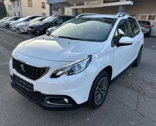 Peugeot Peugeot 2008 1.2 Active Automatik Sitzheizung Top Gebrauchtwagen