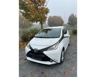 Toyota Toyota Aygo (X) 1,0-l-VVT-i x-play touch x-play to Gebrauchtwagen