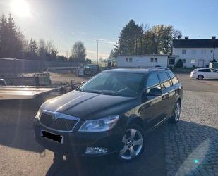 Skoda Skoda Octavia 2.0 TDI Laurin & Klement Combi Lauri Gebrauchtwagen