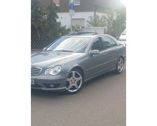 Mercedes-Benz Mercedes-Benz C 350 4MATIC AMG PAKET Gebrauchtwagen