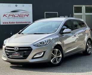 Hyundai Hyundai i30 cw blue Style Automatik 1Hand Gebrauchtwagen