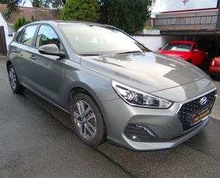 Hyundai Hyundai i30 Trend/Navi/120PSTurbo/Sitzheizung/Kame Gebrauchtwagen