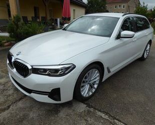 BMW BMW 530d xDrive Touring A+Leder+LED+Wirä+Navi+RFK+ Gebrauchtwagen