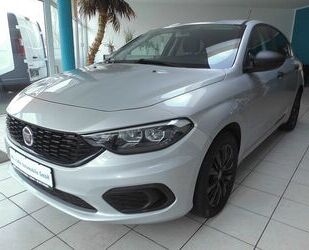 Fiat Fiat Tipo 1,4 Hatchback Street Temp/Shzg. Orig. 29 Gebrauchtwagen