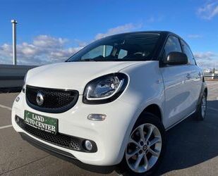 Smart Smart SMART FORFOUR 66 kW PANOR*AUTO*NAVI*LED*CAM Gebrauchtwagen