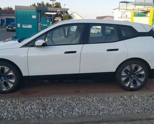 BMW BMW iX xDrive40 - Gebrauchtwagen