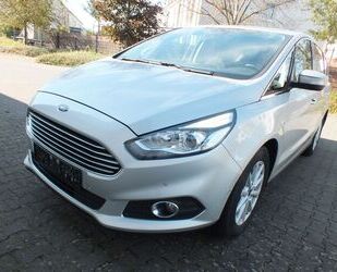 Ford Ford S-Max 2,0 110kW Titanium Kamera Einpaksystem Gebrauchtwagen