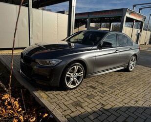 BMW BMW 328i xDrive - mPacket Gebrauchtwagen