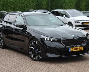 BMW BMW i5 Touring M60 xDrive 84 kWh / Full option! / Gebrauchtwagen