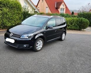 VW Volkswagen Touran 1.6 TDI LIFE AHK SHZ NAVI Gebrauchtwagen