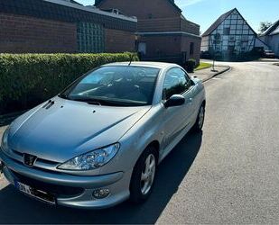 Peugeot Peugeot 206 CC Platinum 110 Platinium / TÜV NEU Gebrauchtwagen