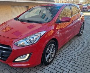 Hyundai Hyundai i30 blue 1.4 Style Style Gebrauchtwagen