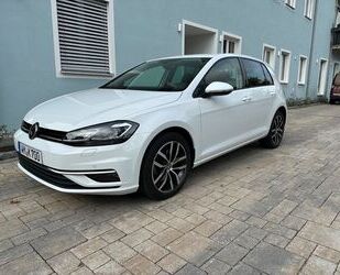 VW Volkswagen Golf VII Facelift*Tüv NEU*Service NEU Gebrauchtwagen