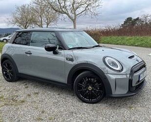 Mini MINI Cooper SE Top Ausstattung - 5.400km!!! Gebrauchtwagen