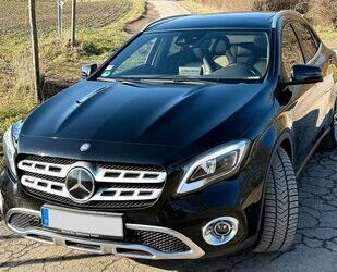 Mercedes-Benz Mercedes-Benz GLA 250 4MATIC DCT PEAK Edition SOND Gebrauchtwagen