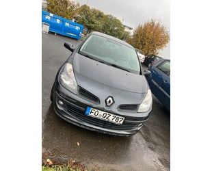 Renault Renault Clio 1.2 16V 55kW Authentique - Tüv Neu Gebrauchtwagen