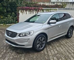 Volvo Volvo XC 60 Summum 2WD Navi.Leder.Panorama Automat Gebrauchtwagen