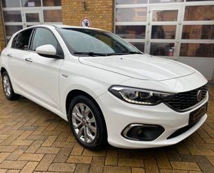 Fiat Fiat Tipo Lounge 1.4 Tempomat LED Navi SHZ Kamera Gebrauchtwagen