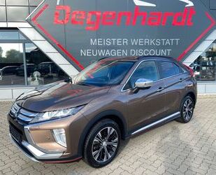 Mitsubishi Mitsubishi Eclipse Cross Top 2WD LED Leder Head Up Gebrauchtwagen