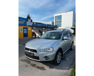 Mitsubishi Mitsubishi Outlander 2.2 DI-D+ MIVEC Instyle 4WD Gebrauchtwagen