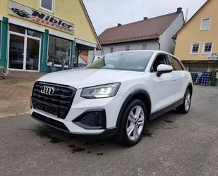 Audi Audi Q2 35 TFSI Black/White LED+NAVI+DAB+GARANTIE! Gebrauchtwagen