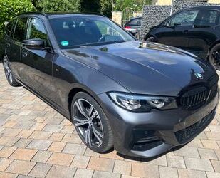 BMW BMW 320d M Paket Leder LivePR HUD ACC Hifi Laser 1 Gebrauchtwagen