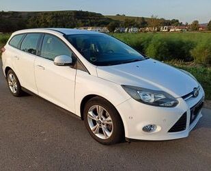 Ford Ford Focus 1,0 EcoB. 74kW Champions Edit. Turnier Gebrauchtwagen