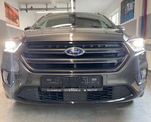 Ford Ford Kuga 2,0 Eco Boost 4x4 ST-Line Automatic AHK Gebrauchtwagen