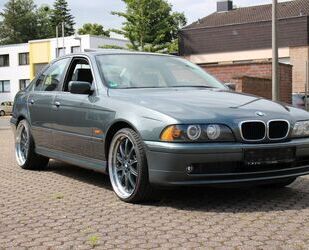 BMW BMW 520i SAMMLERZUSTAND 20* LEDER SCHIEBEDACH 8 FA Gebrauchtwagen