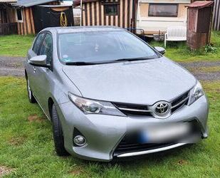 Toyota Toyota Auris Life+ | Klima | AHK | 8-fachbereift Gebrauchtwagen