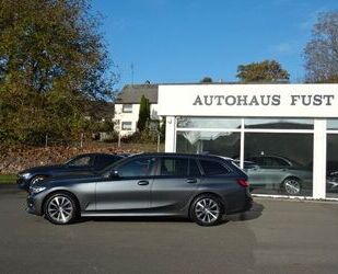 BMW BMW 318d Touring LEDER,NAVI,LED,AUTOM,KAM,MEMORY,1 Gebrauchtwagen