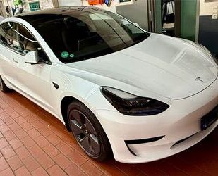 Tesla Tesla Model 3 Hinterradantrieb RWD - Baujahr 12.20 Gebrauchtwagen