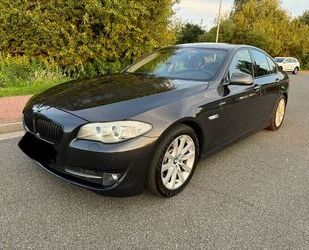 BMW BMW 523i F10*Bi-Xenon*Navi*Vollleder*Kamera*Autom. Gebrauchtwagen