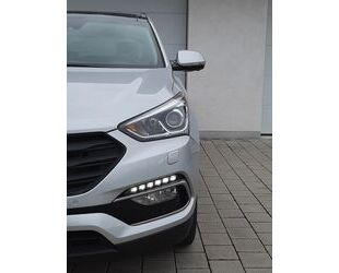 Hyundai Hyundai SantaFe blue 4WD Aut./Kam/Bi-Xen/Nav/Pano/ Gebrauchtwagen