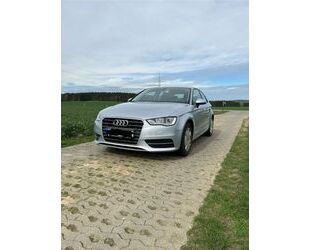 Audi Audi A3 1.4 TFSI S tronic Attraction Attraction Gebrauchtwagen