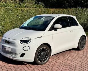 Fiat Fiat 500e Icon 42 kWh Navi+SHZ+PDC+Carplay+ALU+WR Gebrauchtwagen