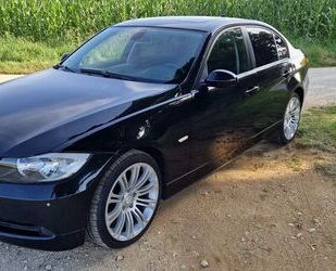 BMW BMW 320i TÜV NEU+8-Fach+NAVI+HiFI+SHZ+PDC Gebrauchtwagen