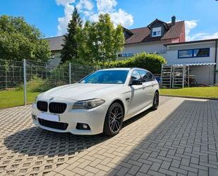 BMW BMW 520d xDrive//Touring//M-Paket//Sport Aut.//HUD Gebrauchtwagen