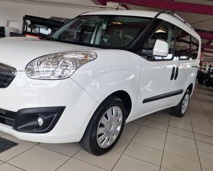 Opel Opel Combo D Colorado L1H1 Tempomat Klima 5 Sitzer Gebrauchtwagen