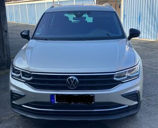 VW Volkswagen Tiguan 2.0 TDI SCR MOVE Gebrauchtwagen