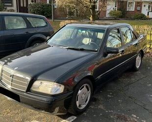 Mercedes-Benz Mercedes-Benz W202 C 180 SPORT Sport Gebrauchtwagen