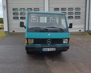 Mercedes-Benz Mercedes-Benz MB 100 Gebrauchtwagen