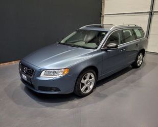 Volvo Volvo V70 1.6 T4 Summum *Leder| Navi| Xenon| AHK* Gebrauchtwagen